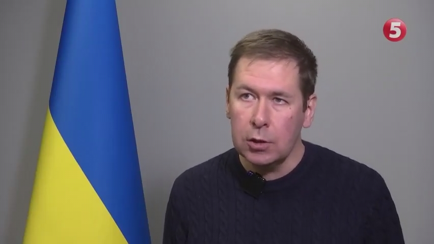 Адвокат Порошенка Новіков знову маніпулює